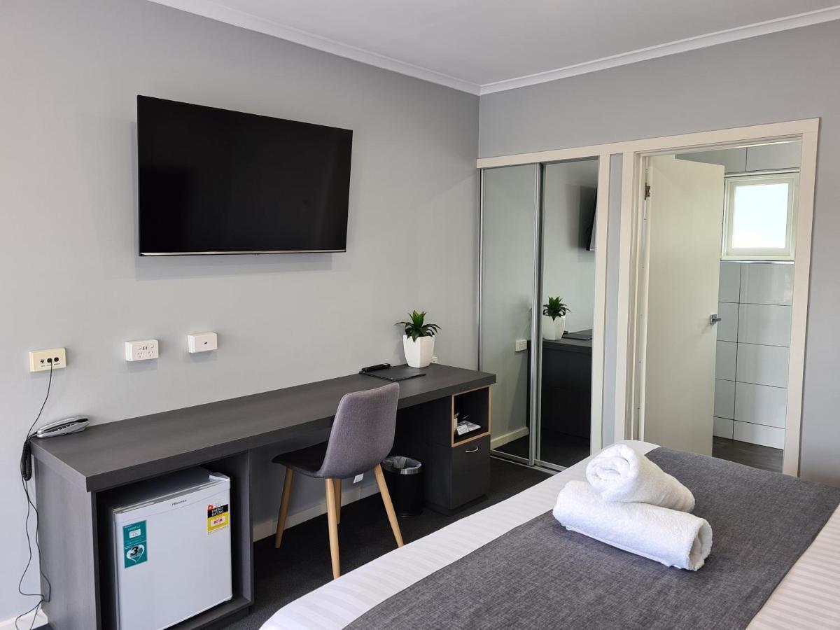 Beachway Motel Ulverstone Extérieur photo