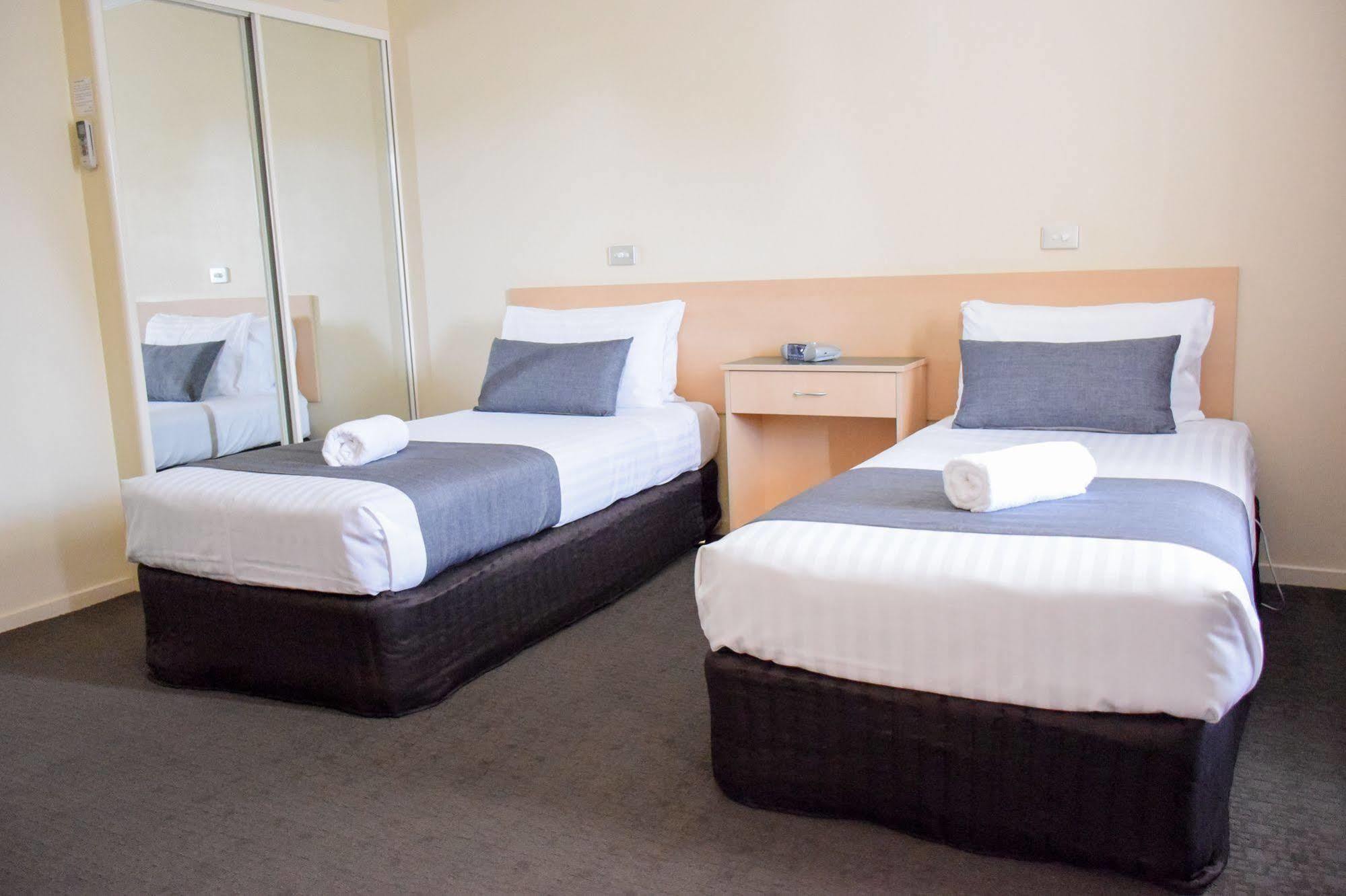 Beachway Motel Ulverstone Extérieur photo