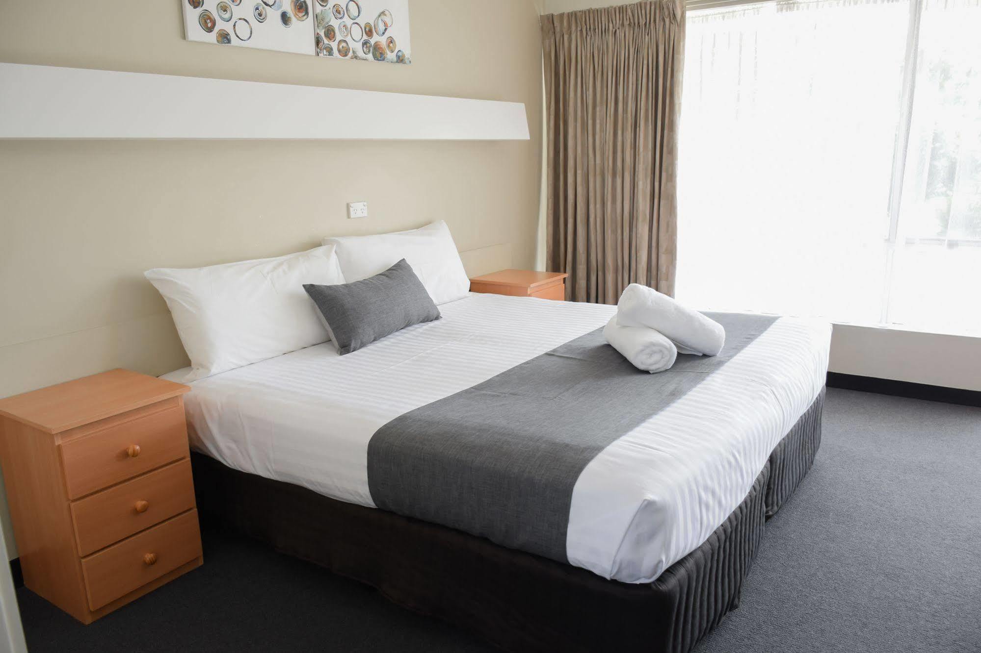 Beachway Motel Ulverstone Extérieur photo