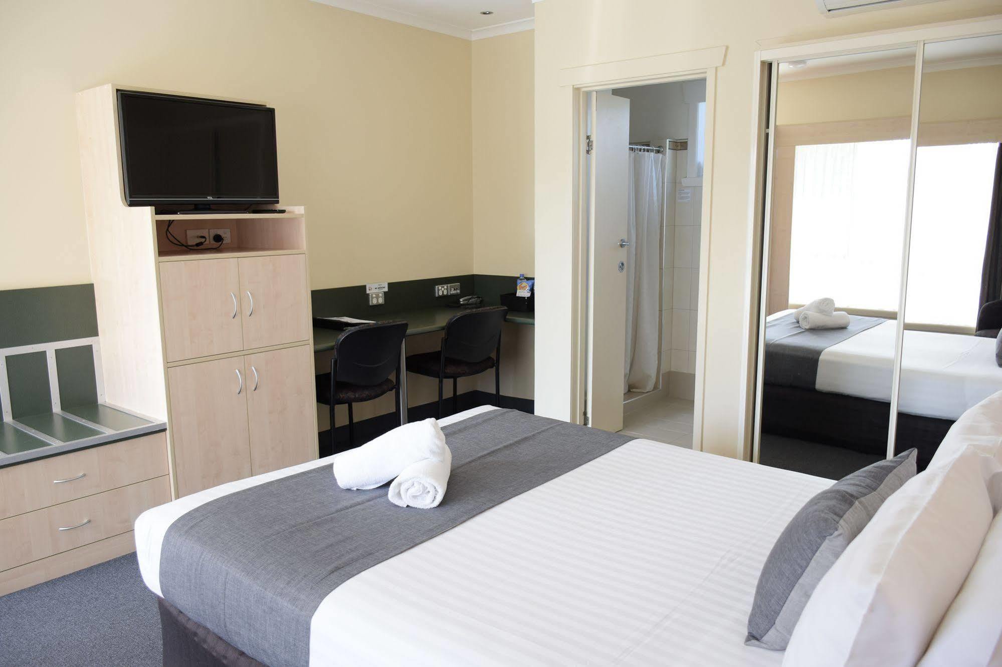 Beachway Motel Ulverstone Extérieur photo